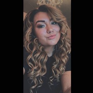 Meet your Posher, Corrina